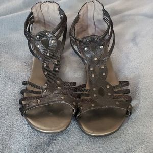 Black gladiator size 8